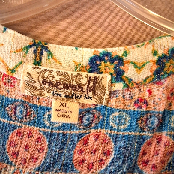 One World, XL, Woman's Multi-Color Top - Picture 6 of 9